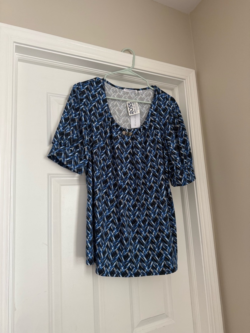 NWT Women’s Short Sleeve Blue Patterned Blouse Size 1X